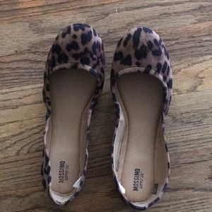 Mossimo brand leopard flats